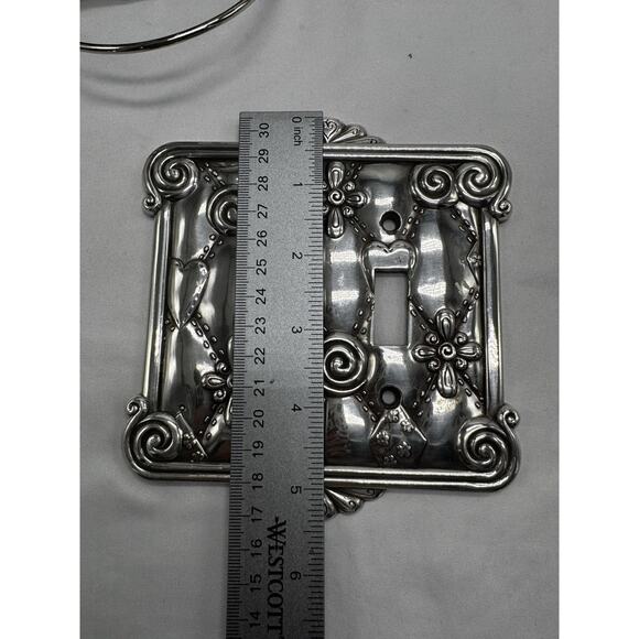 Brighton Set Of 2 Heart Wall Light Switch plate cover Silver Color Rare - Picture 8 of 8